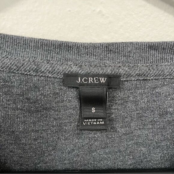 J Crew Dark Gray Tiered Ruffle Sleeveless Blouse Tank Top - Picture 2 of 5